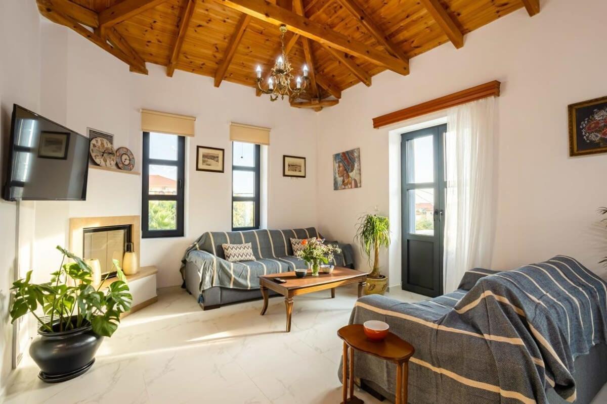Mani Stone Built Home A Breath Away To The Sea Stoúpa Eksteriør bilde
