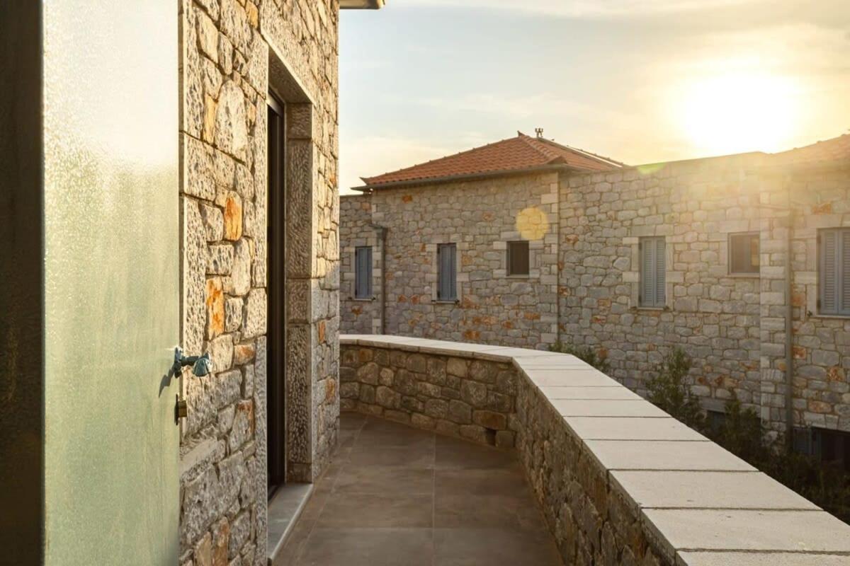 Mani Stone Built Home A Breath Away To The Sea Stoúpa Eksteriør bilde